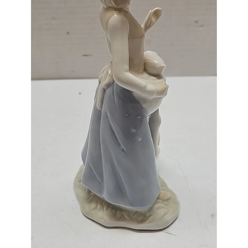 Porcelain Girl with goose‎ Shepherdess collectible figurine vintage